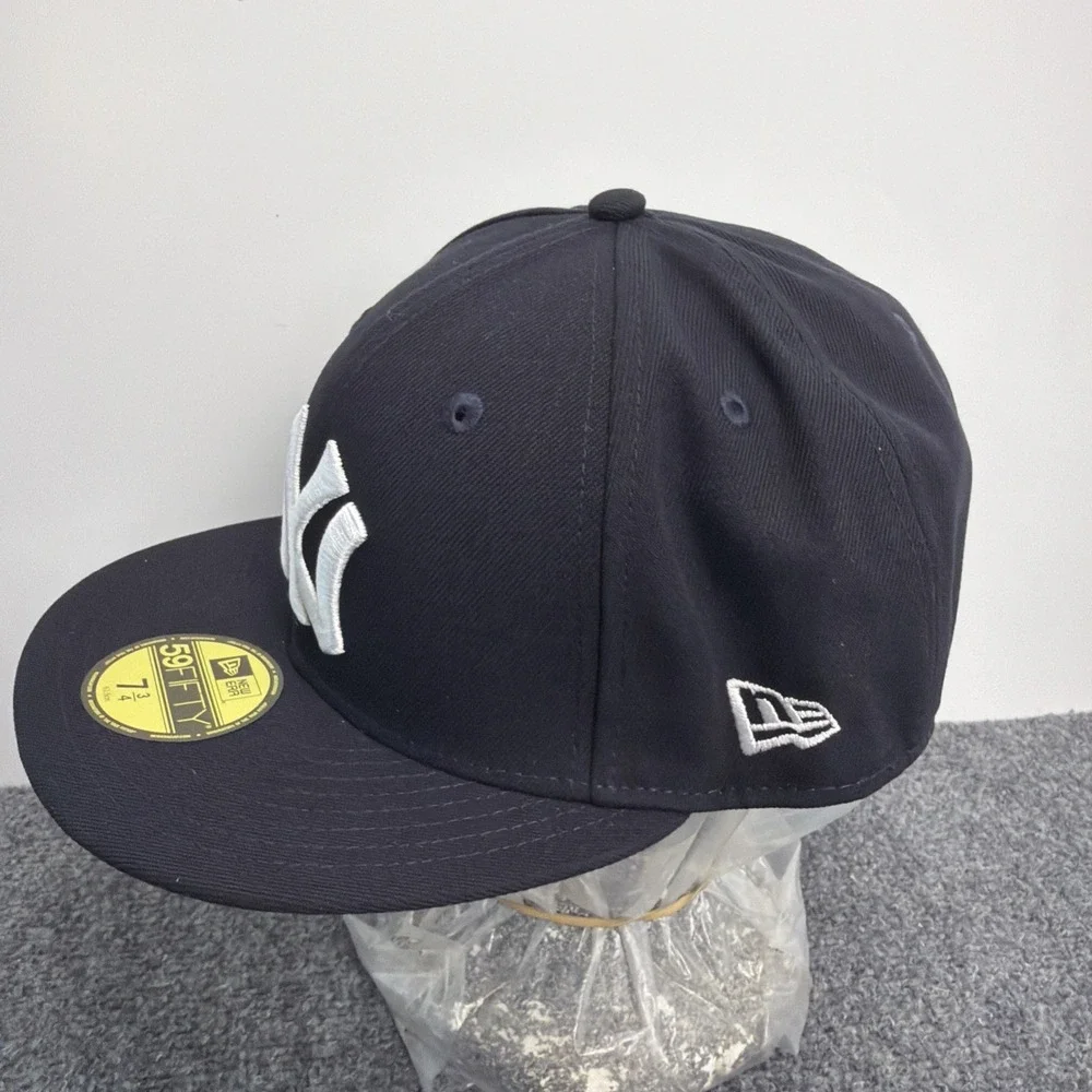 New York Yankees MLB New Era 59Fifty 7 3/4‎ Fitted Cap On-Field Hat Black White